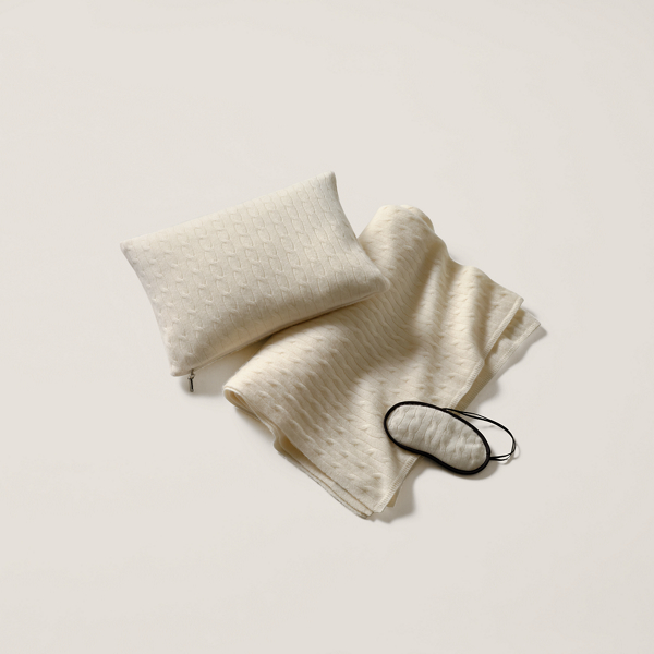 Iconic Cable Cashmere Travel Gift Set
