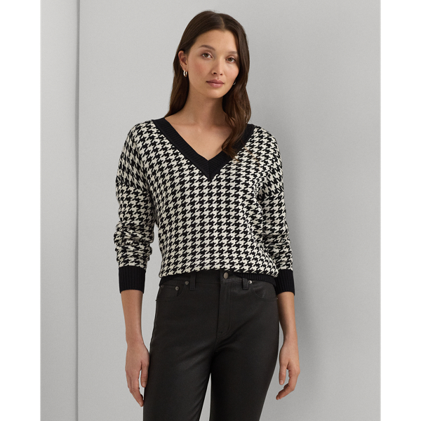 Houndstooth Jacquard V-Neck Sweater