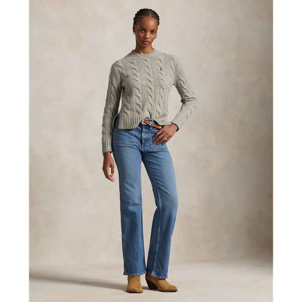Grey jumper and jeans shop